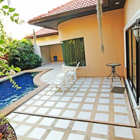 Cosy Beach Pool Villas By Pattaya Sunny Rentals Exterior photo