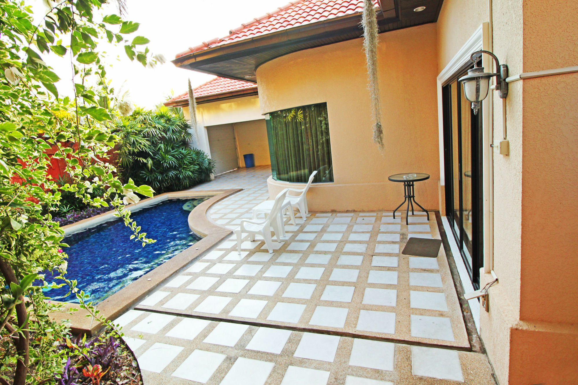 Cosy Beach Pool Villas By Pattaya Sunny Rentals Exterior photo