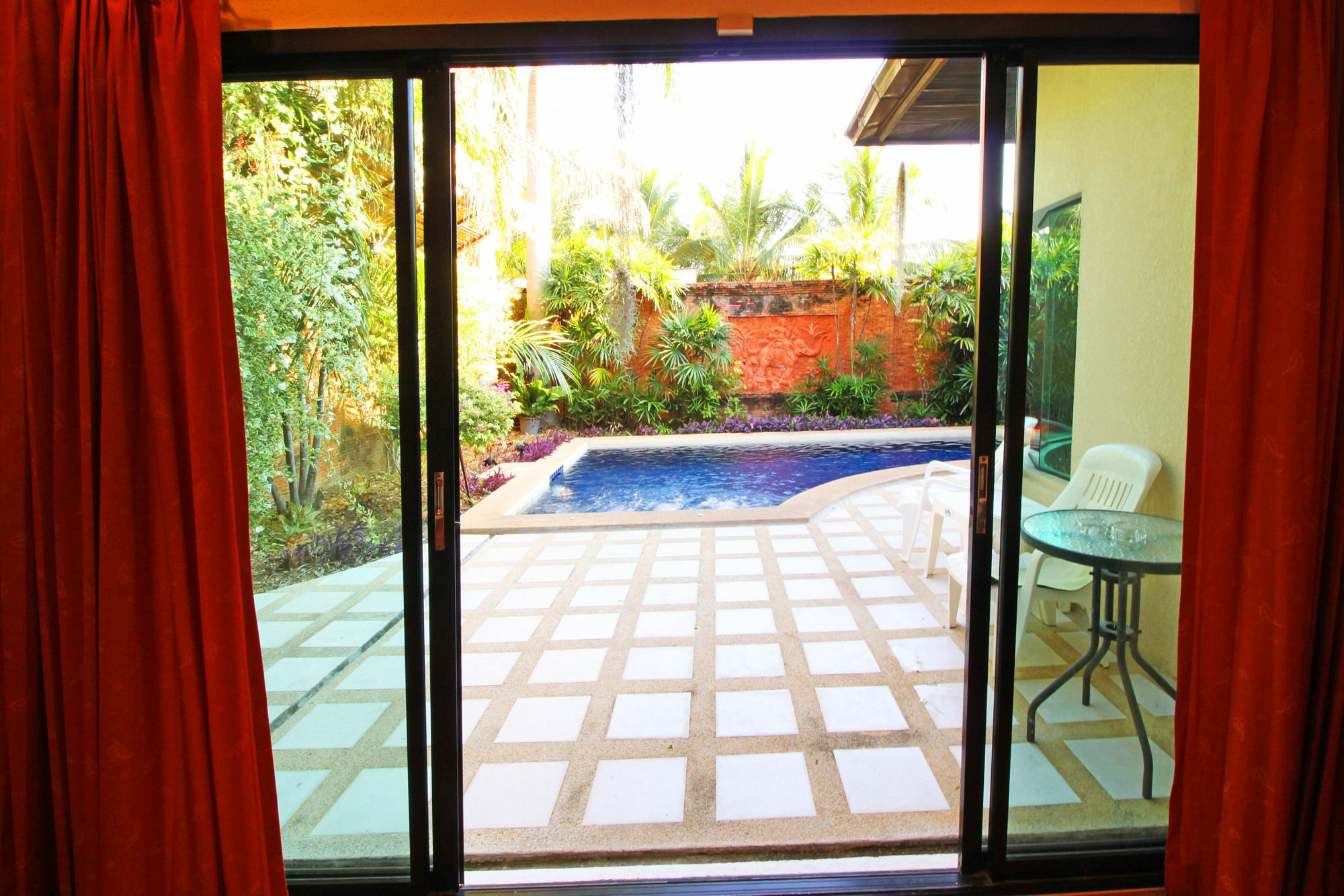 Cosy Beach Pool Villas By Pattaya Sunny Rentals Exterior photo