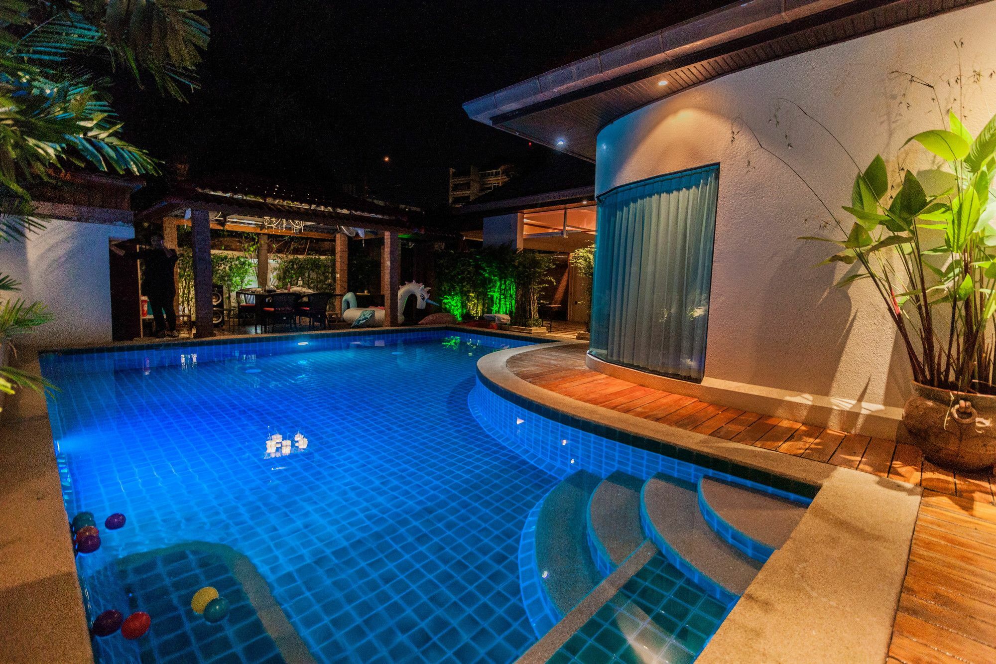 Cosy Beach Pool Villas By Pattaya Sunny Rentals Exterior photo