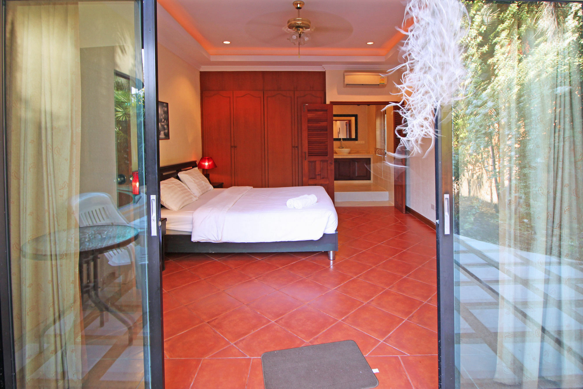 Cosy Beach Pool Villas By Pattaya Sunny Rentals Exterior photo