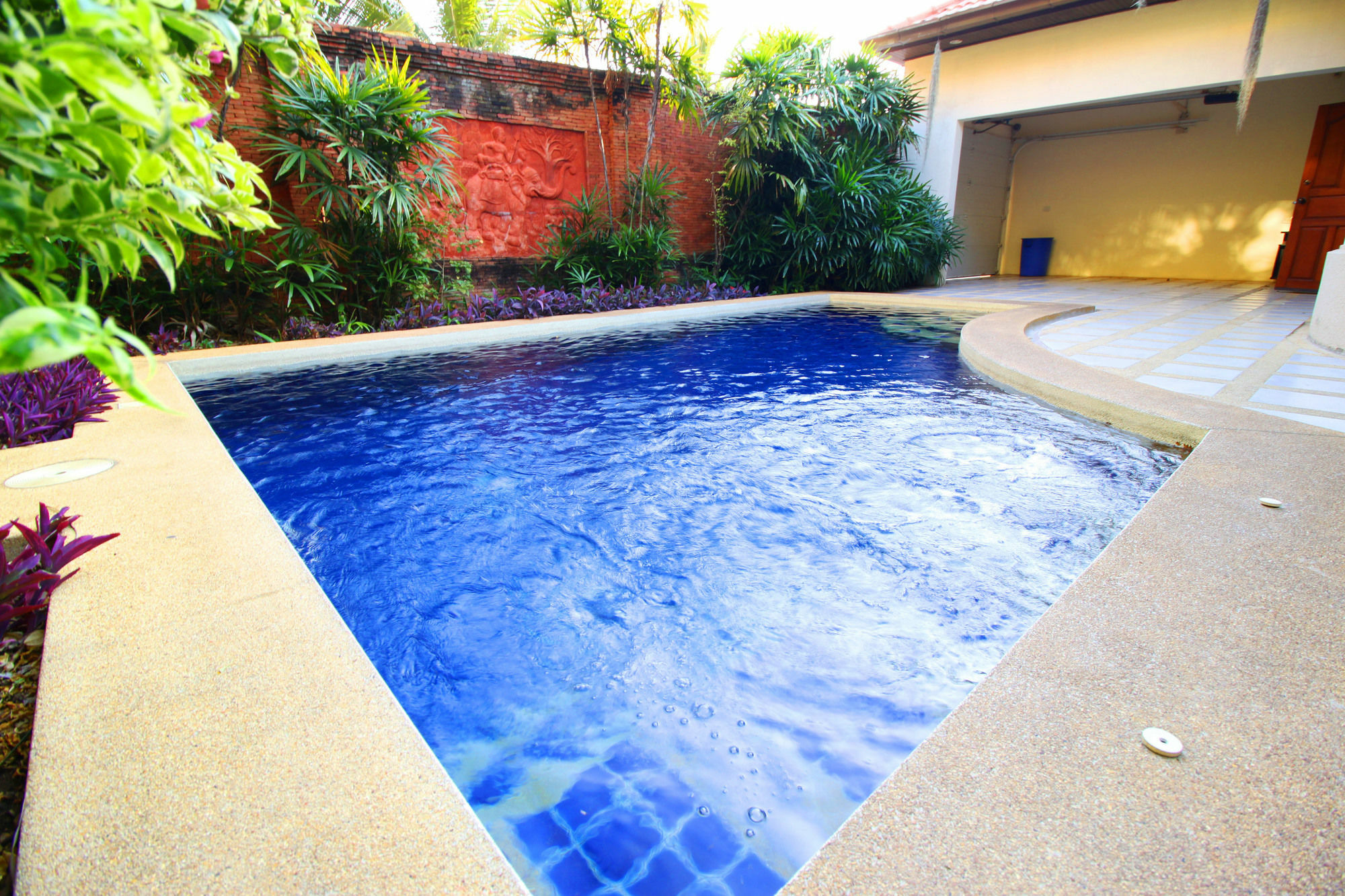 Cosy Beach Pool Villas By Pattaya Sunny Rentals Exterior photo