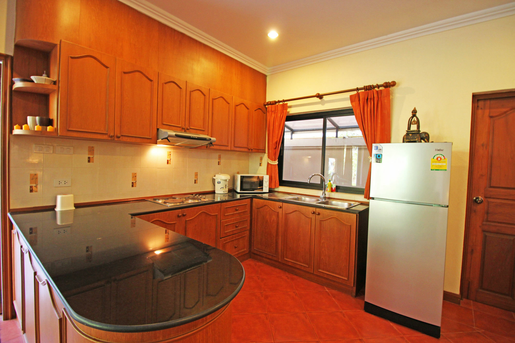 Cosy Beach Pool Villas By Pattaya Sunny Rentals Exterior photo